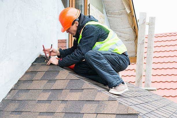 Roof Gutter Cleaning in Hawthorne, CA